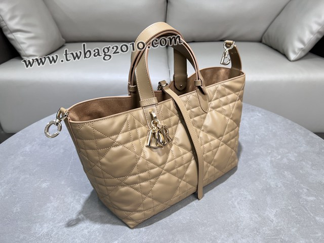 Dior专柜新款迪奥中号Toujours手袋牛皮超大藤格纹休闲女包 djfk1237